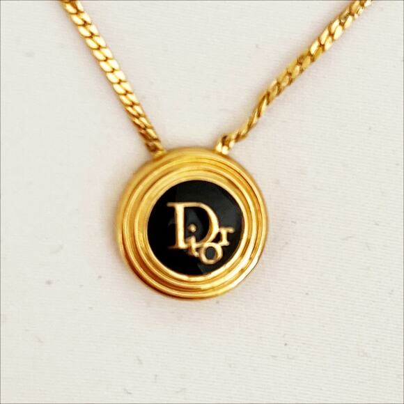 Dior Gold Pendant Necklace - Picture 7 of 9